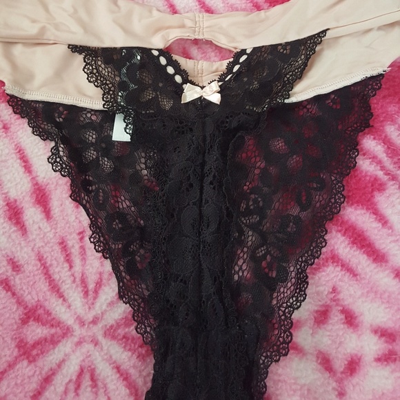 !!!!SOLD!!!Bra and panty set - Picture 3 of 3